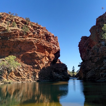 MacDonnell Ranges: Ellery Creek